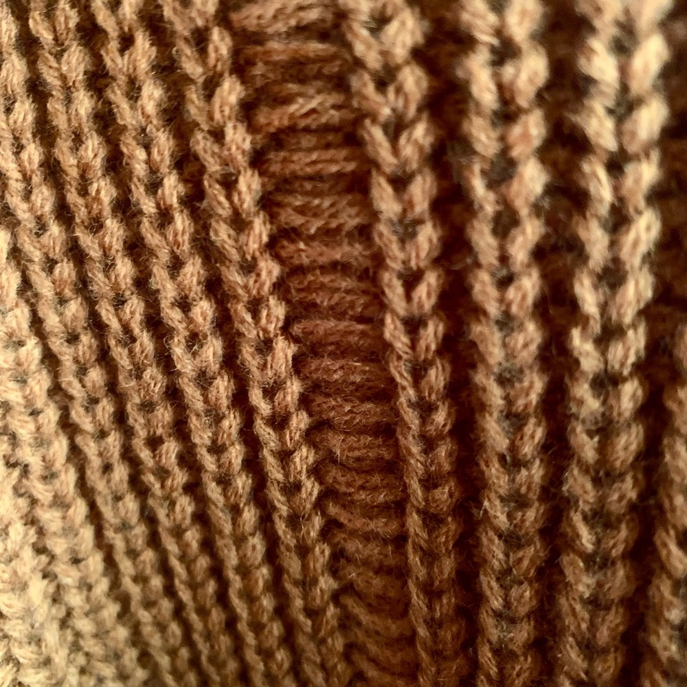 Women’s Knit Crop Top - Picture 2 of 2